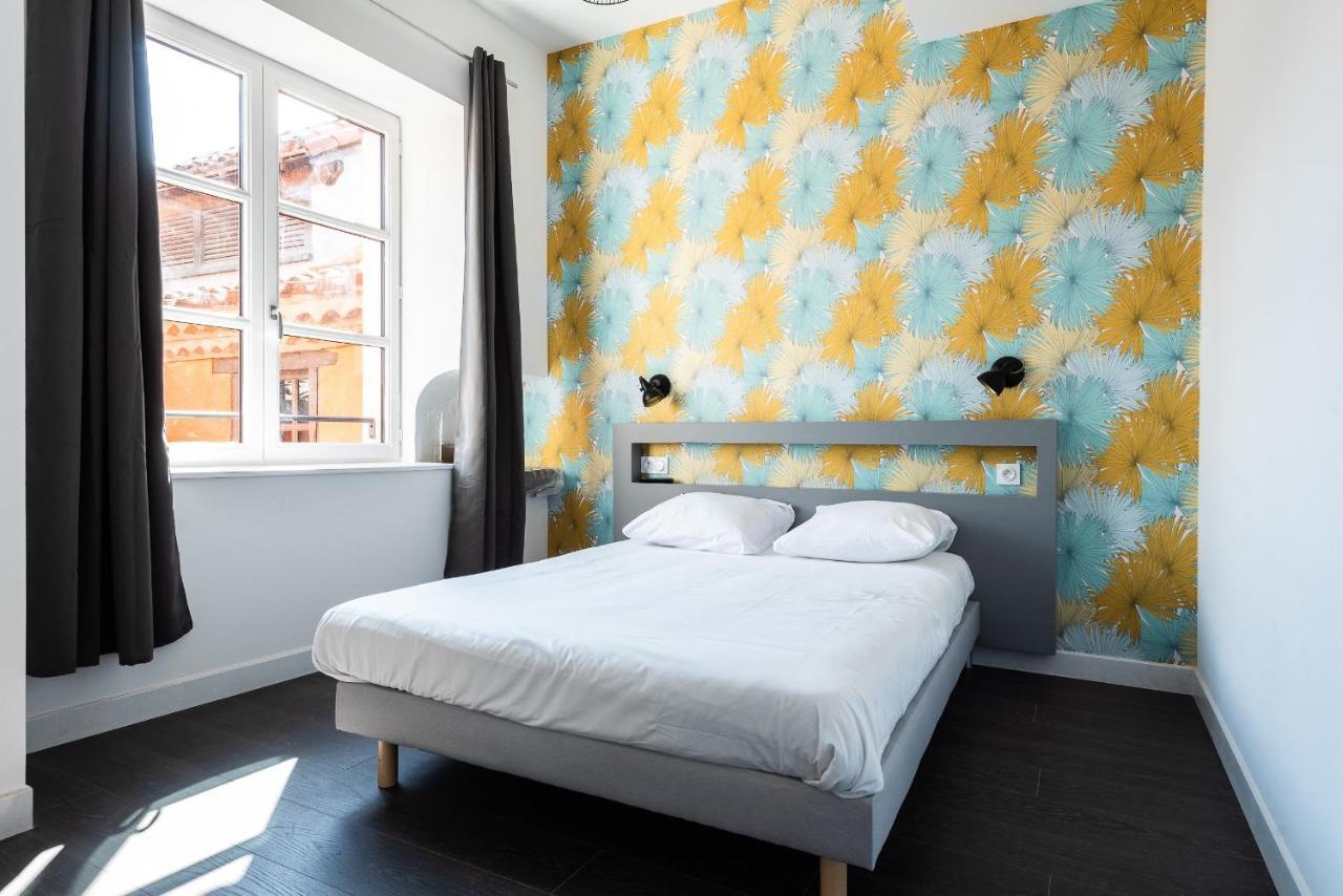 Hostal Le Couvent - *